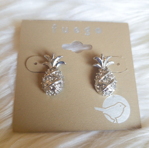 Fuego Jewelry - NWT* Pineapple Earrings with small Gems*